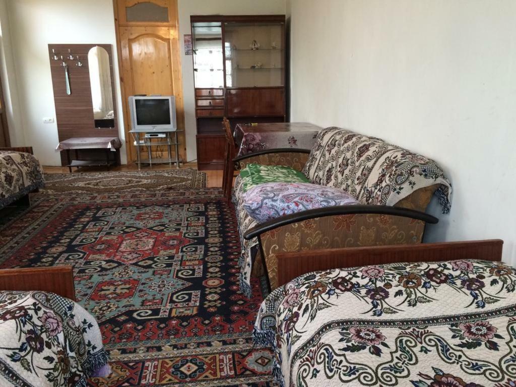 Huseyn Houses Gandja Eksteriør billede